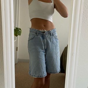 Vintage Levi’s 950 Shorts Distressed